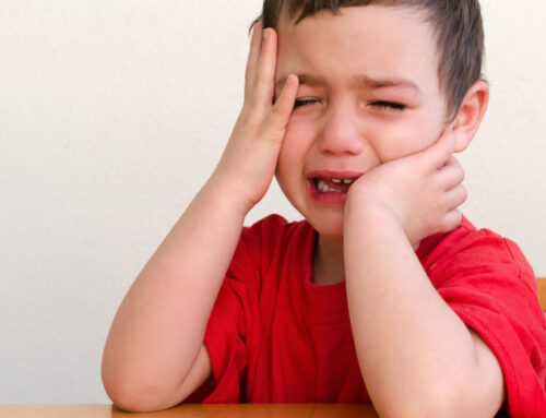 L’ascesso dentale nei bambini: sintomi, cause e cure